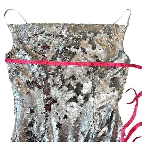 Keepsake the label sequin dress No Signs Silver two tone Midi Medium - Picture 8 of 10